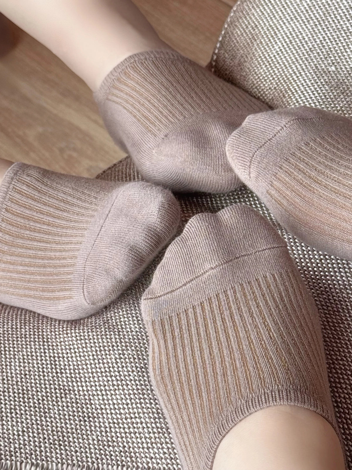 Women's Grip Air Socks